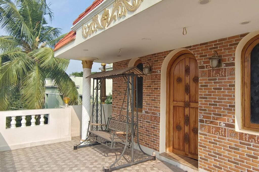 Traditional Beach View Home Pondicherry Exterior photo